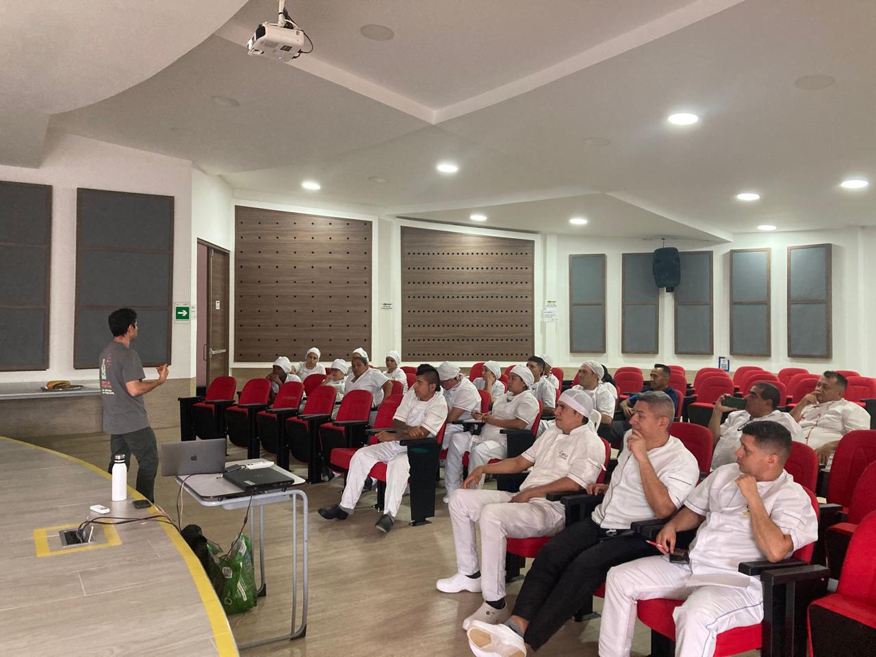 Cocina intuitiva 2023 - capacitación al equipo de cocina